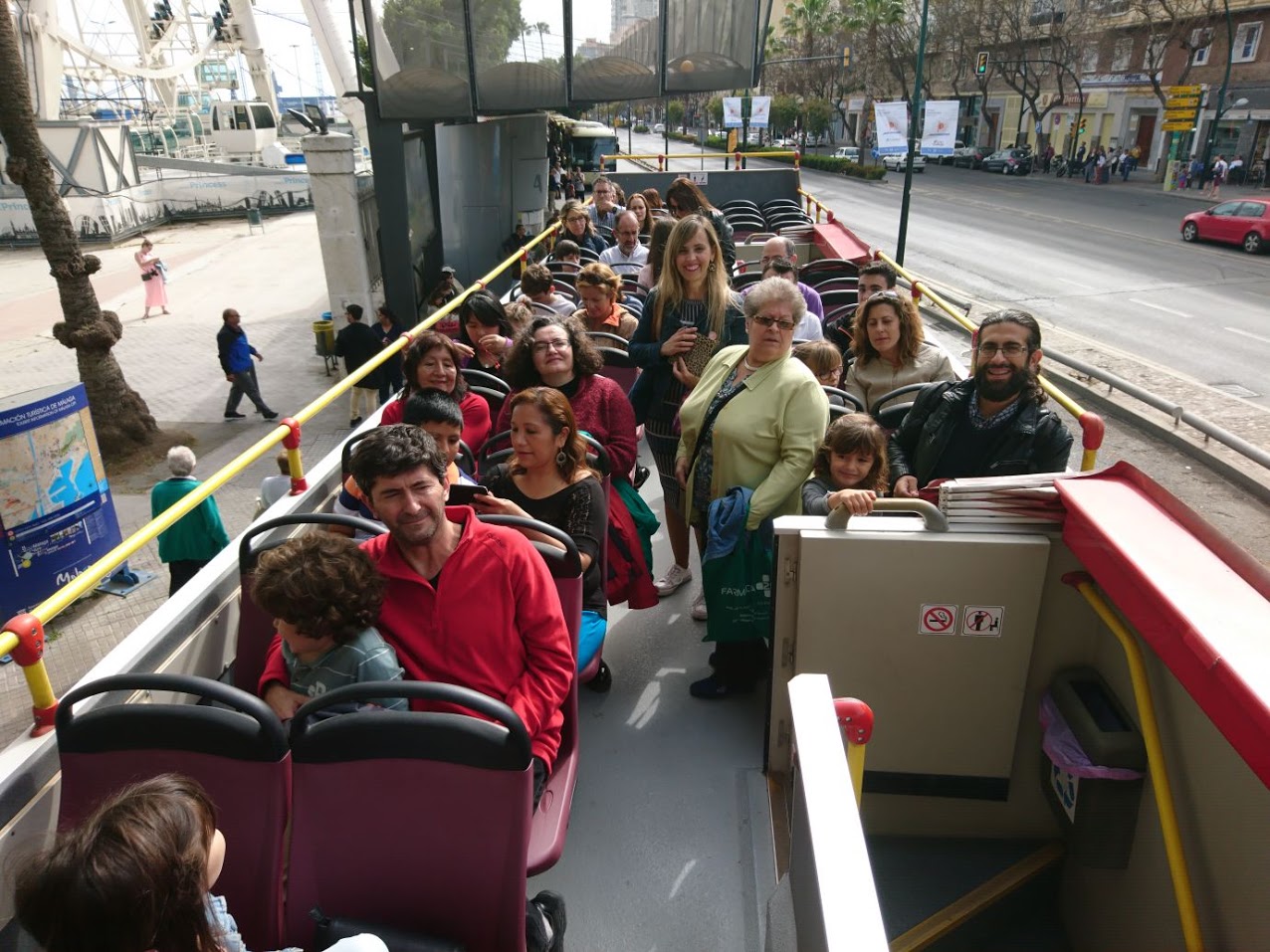 De paseo en Bus Turístico por Málaga